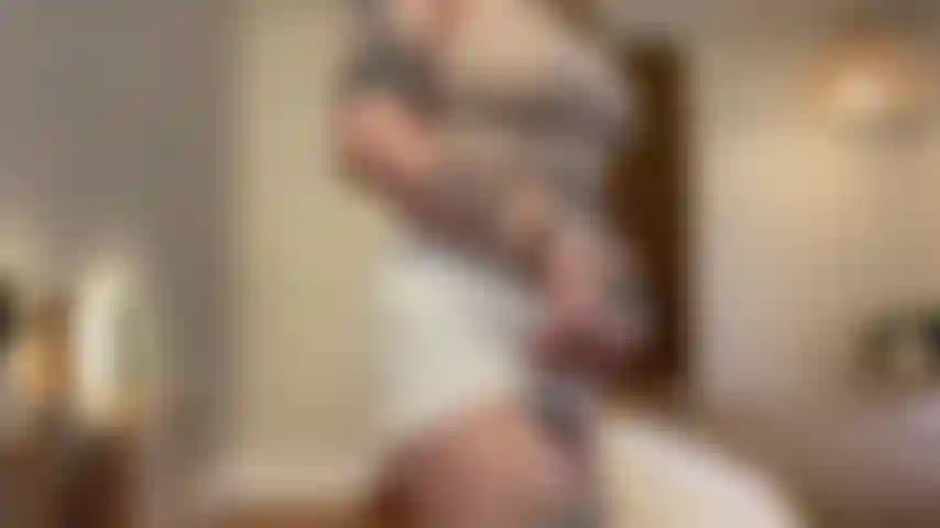 Minha bunda deusa destrói quem a adora.