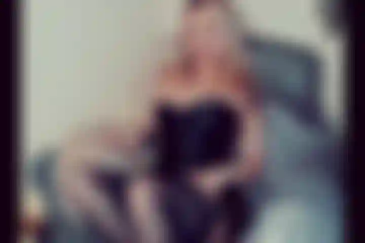 Os dedos dos pés são seu único deus.