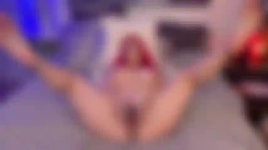 Brincando com todos os meus brinquedos sexuais! Buceta, anal, montando.