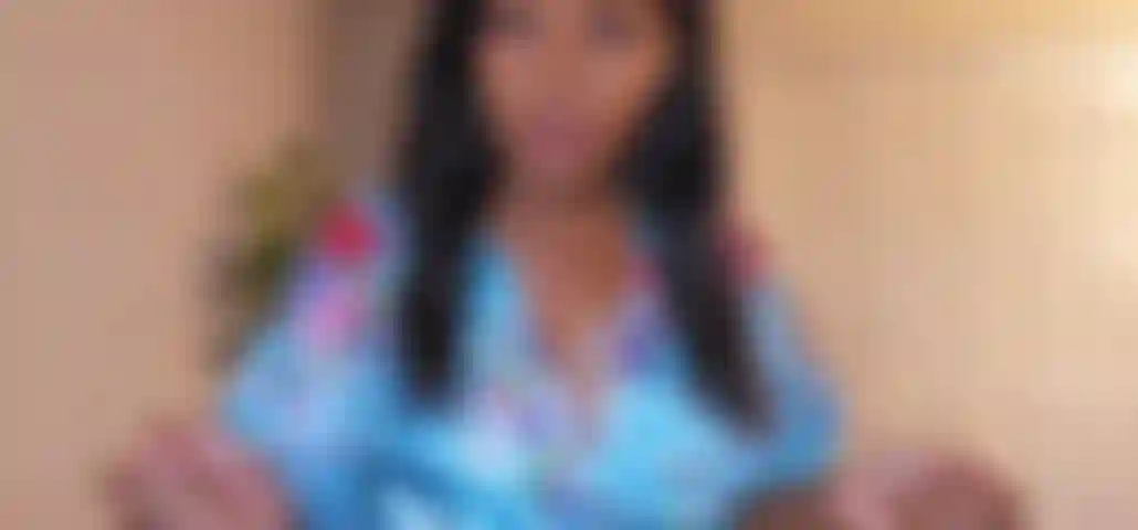 Madrasta cuspiu degradação.