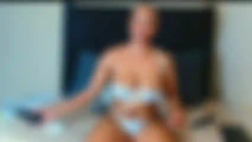 HOT SLOPPY BLOW JOB,SPITT ON TITTIES & HOT MISSIONARY FUCKING