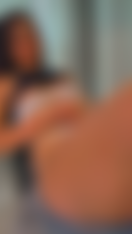 Madrasta te pega espionando.