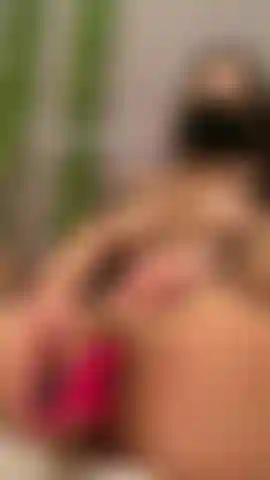 Vídeo completo do orgasmo do vibrador do coelho (esguicho).