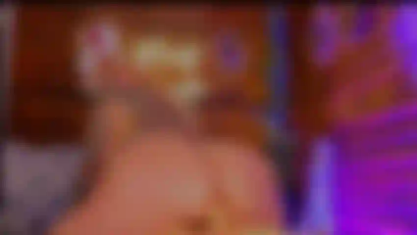 Coelhinha descobrindo torso anal 4k.