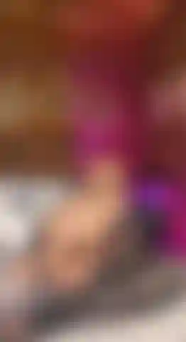 Jogo duplo! Preencha minhas coxas.