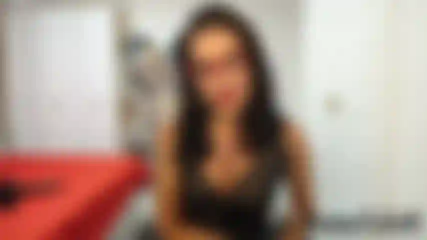 Cbt com cinto de couro marrom e remo de madeira.