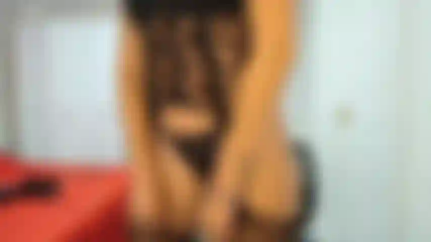 Adore minha bunda de deusa perfeita.