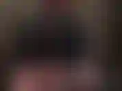 A senhora provoca com seu lindo bumbum redondo em um vestido curto de lycra.