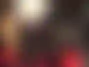 Pele branca, couro preto, adoração com cinta-liga - sua deusa em couro preto, botas acima do joelho e casaco de pele branca e macia tem um pau grande para sua boca de prostituta gananciosa.