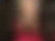 Esfregue-se nas minhas pernas de meia-calça e na minha bunda.