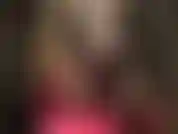 Troquei de roupa: body de vinil, meia-calça e salto alto para um vestido preto sexy e botas de tiras.