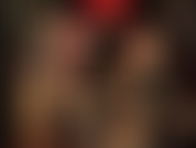 Usando uma cinta-liga preta enorme - a amante vivian enfia seu pau preto e grosso direto no seu cuzinho apertado.