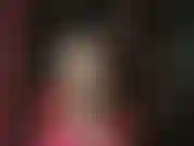 Minissaia preta de látex brilhante combinada com meia-calça branca... Drenando suas bolas cheias...