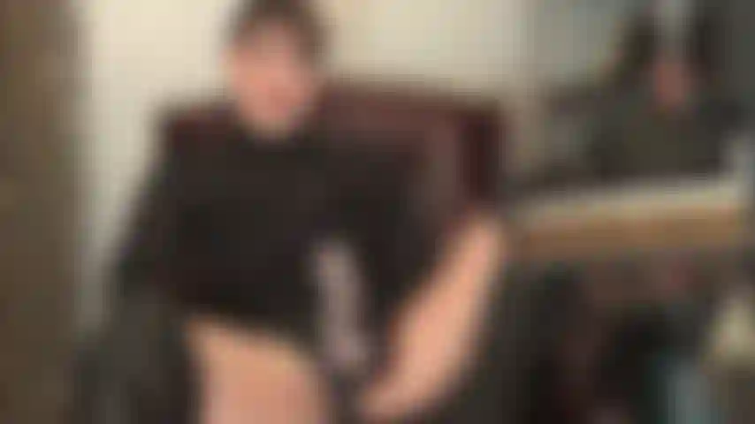 A senhora faz você desejar seu pau grande - cabelo curto e sexy e um pau grande e branco, a senhora sabe o que você deseja agora mesmo.