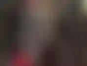 A deusa do couro te deixa babando pelo seu pauzão em uma saia de couro. Inalo o aroma inebriante do couro quente enquanto adoro meu pau.