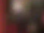 Amante de strapons com um pau branco enorme, leggings de spandex/lycra e botas brilhantes acima do joelho - eu sei o que seu cuzinho precisa, uma das minhas enormes strapons enfiando fundo.