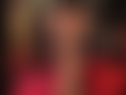 Amantes de pernas e também os que gostam de pés vão adorar essas meias-calças brilhantes marrom-café com pernas e pés, com sapatos sensuais com estampa de leopardo.