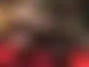 Fetiche por pernas cruzadas e pernas estendidas em meias-calças estilo liga. Excitando tanto o amante de pernas quanto o amante de pés, com dedos de náilon provocando um vibrador no chão.