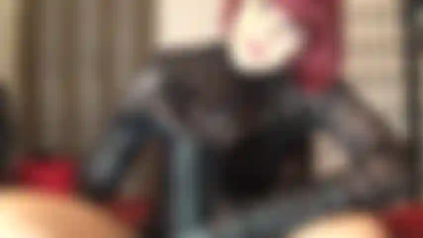 Você é uma prostituta por pau preto - a patroa provoca com seu longo e carnudo pau preto de cinta-liga. Você quer sentir o mais fundo que sua boceta de puta aguenta. Deixe a patroa orgulhosa e tome tudo.