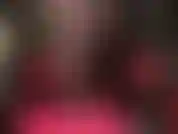 Essas mulas de couro sensuais pisarão no seu pau de escravo inútil.