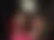 Sua deusa de látex vai te encher com um grande pau preto.