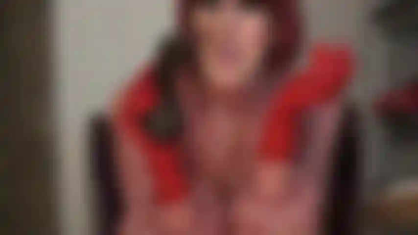 Sua deusa do látex te faz adorar a bbc - a amante te faz querer esse pau preto grande. Inalo o cheiro dele, suas bolas suadas, até a bunda dele, enfio o nariz bem dentro, deixo o pau dele descansar no seu rosto, implorando para que ele te dê.