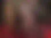 Para todos os amantes de bunda, uma tanga minúscula, combinada com ligas e meias. Veja essas luvas macias te provocarem e torturarem. Você nunca viu tanto disso e vai pagar uma fortuna por isso.