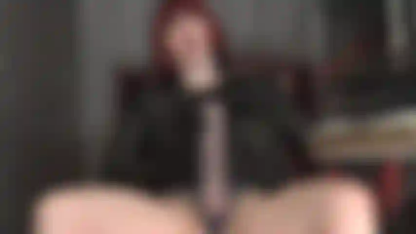 Sua dose diária de leite de rola chegou. Senhora, a alimentadora de porra, precisa da sua boca para depositar sua carga.