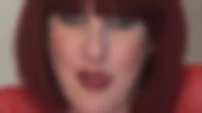 Beijos sensuais de batom vermelho.