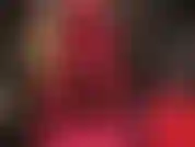 Tenho fetiche por leggings vermelhas justas, adoração por bunda, pernas e saltos altos pretos e vermelhos sensuais.