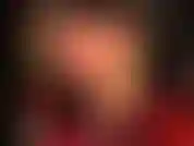 Adoro provocar pernas sensuais e fazer fetiche por pés usando meias pretas sensuais de renda transparente, peep toes e pés de náilon bem de perto.