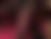 Pés perfeitos, solas macias, dedos sensuais em meias de náilon pretas ultra transparentes, íntimas e pessoais.