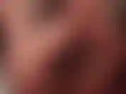 Fetiche por pés - close dos meus pés perfeitos, dedos descalços para chupar e solas macias para lamber. Limpo meus pés descalços, escrava.