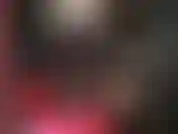 Adoro um corpo sexy e sensual, com leggings justas com efeito molhado, meia-calça e salto alto com blusa e espartilho.