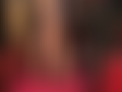 Pés e pau - você ama os pés da amante e uma cinta-liga preta enorme igualmente. Seja fodida pela amante na ponta dos pés, exibindo seus incríveis arcos altos em meia-calça brilhante.