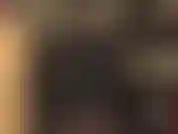 A senhora usa uma cinta-liga preta enorme, e a espanca com um chicote. Pegue um chicote e siga em frente. Bata nesse pau para sua deusa!