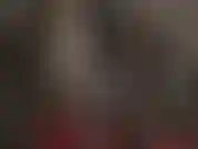 Oh, você quer aquele pau grande... A senhora tem te deixado babando pelo volume enorme dela sob a saia de couro.