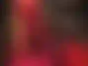 Com leggings vermelhas de spandex e botas plataforma de cano curto - a amante vivian provoca com suas pernas longas e perfeitas e seu bumbum redondo com leggings justas e botas plataforma, acariciando suas pernas, saltos e seu pau...