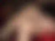 Ooh, meias e ligas nude com costura sexy sobre meia-calça - a amante conhece sua fraqueza por meias de náilon transparentes. Adoro meias e ligas nude transparentes sobre meias brilhantes para a adoração perfeita de bunda e pernas.