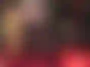 Calcinha de renda e meia-calça de renda. Mmmm.