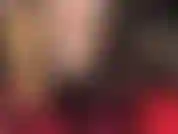 A senhora vivian vai deixar você adorar algumas de suas incríveis botas pretas brilhantes.