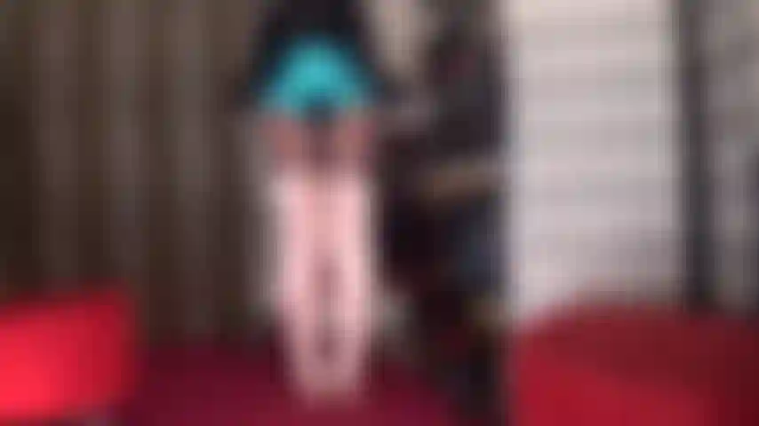 Shorts de cetim azul-água - você os ama brilhantes e em todas as cores, ficam lindos combinados com botas de cetim blush acima do joelho.