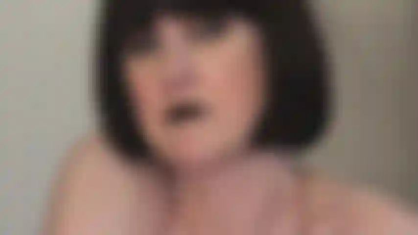 Ah, você quer esse pau! A patroa faz ele parecer irresistivelmente gostoso. Vem dar uma lambida...