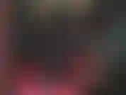 Adicionando luvas longas de látex e 20 centímetros de pau preto ao meu macacão de borracha.