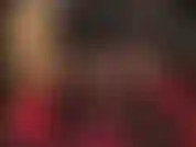 Faço facesitting e dominação com strapon - de meia-calça brilhante, meias de renda em camadas e botas, a amante enfia seu enorme pau branco bem fundo em seus buracos, enquanto você adora minha bunda.