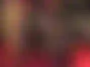 Uma cinta-liga preta enorme envolta em meia de náilon - a amante vai te encher com 43 centímetros de pau coberto de náilon.