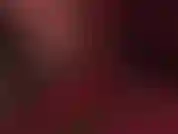 Fetiche por saltos altos - a combinação perfeita de meia-calça preta transparente e saltos agulha vermelhos brilhantes. Mistress faz você adorar cada centímetro desses sapatos e pernas sensuais e brilhantes.