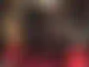 Sendo fodida violentamente por uma amante loira em um macacão de pvc e botas - a amante vivian enfia seu pau grosso no seu cuzinho.