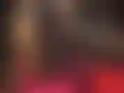 Tenho fetiche por lycra/elastano - essas leggings ficam bem justas no bumbum redondo e nas pernas longas da minha amante, combinadas com botas de couro irresistíveis.