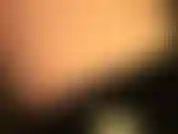 Shhh... Mão de látex sobre a boca.